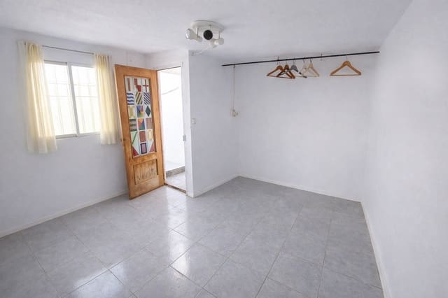 3 soveværelse Villa til salg i Estepona med garage - € 290.000 (Ref: 9666184)