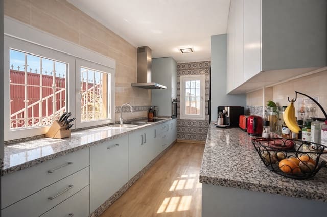 3 sovrum Villa till salu i Buenas Noches, Estepona med pool garage - 600 000 € (Ref: 9686250)