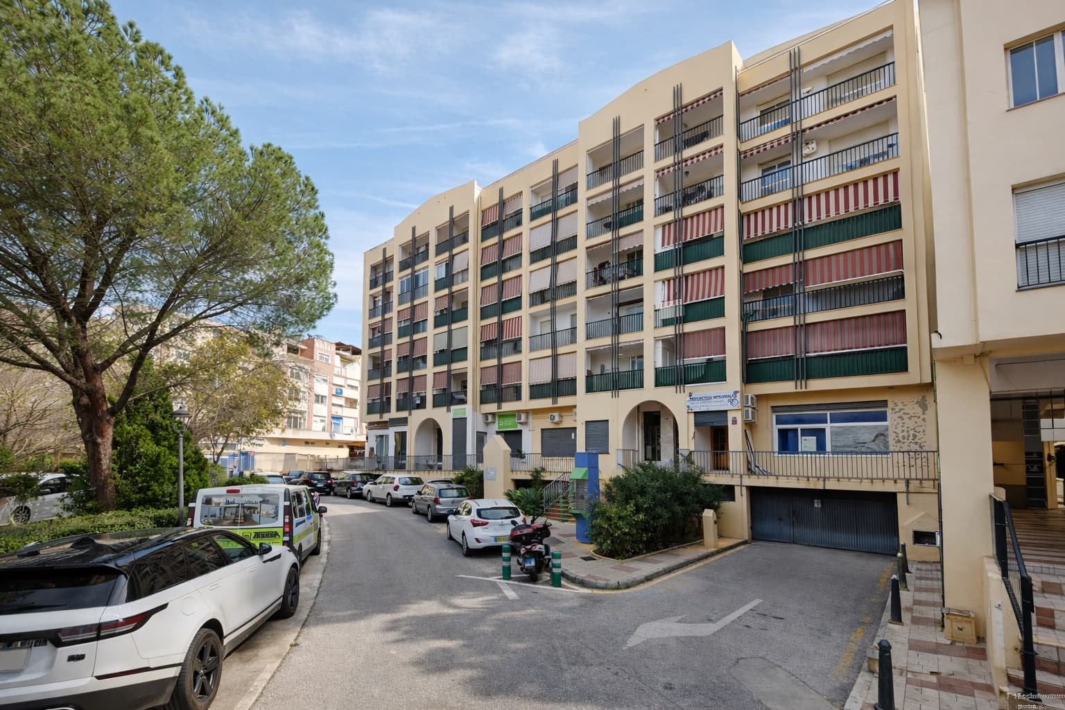 3 makuuhuone Huoneisto myytävänä paikassa Estepona - 349 900 € (Ref: 9690367)