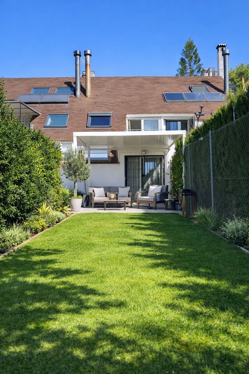 4 sovrum Hus till salu i Estepona med garage - 698 000 € (Ref: 9695152)