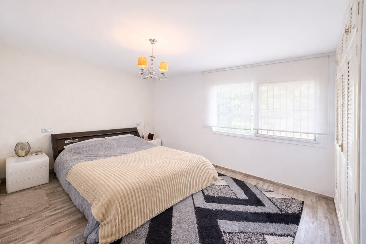 4 sovrum Hus till salu i Estepona med garage - 698 000 € (Ref: 9695152)