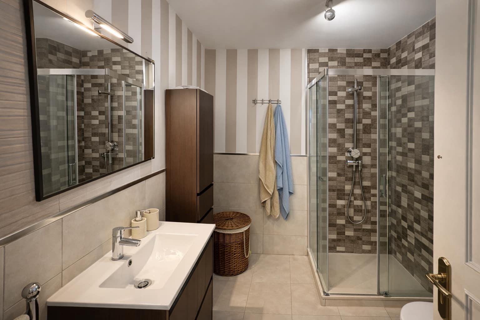 4 sovrum Hus till salu i Estepona med garage - 698 000 € (Ref: 9695152)