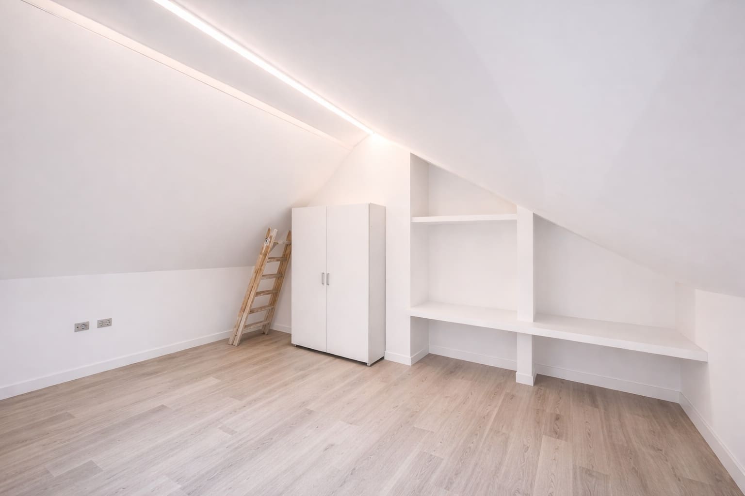 4 sovrum Hus till salu i Estepona med garage - 698 000 € (Ref: 9695152)