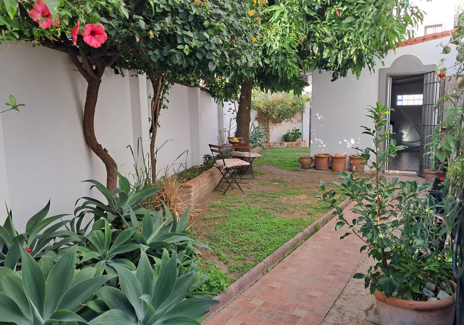 4 soverom Kjedet enebolig til salgs i Estepona med garasje - € 768 000 (Ref: 9711814)
