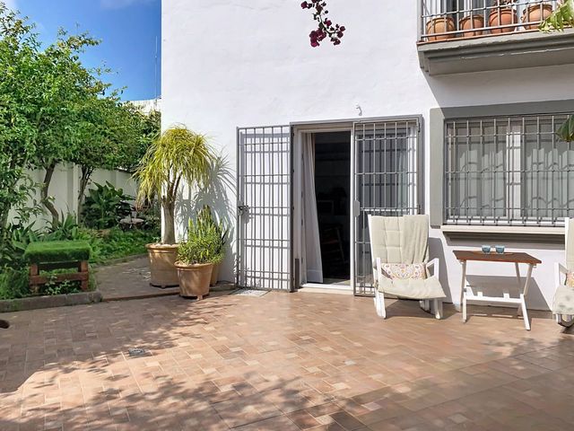 4 soverom Kjedet enebolig til salgs i Estepona med garasje - € 768 000 (Ref: 9711814)