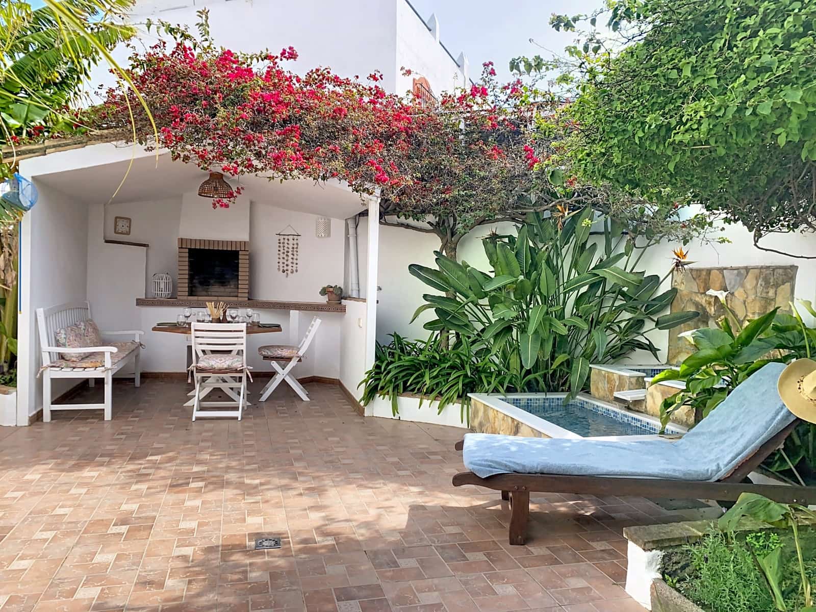 4 soverom Kjedet enebolig til salgs i Estepona med garasje - € 768 000 (Ref: 9711814)