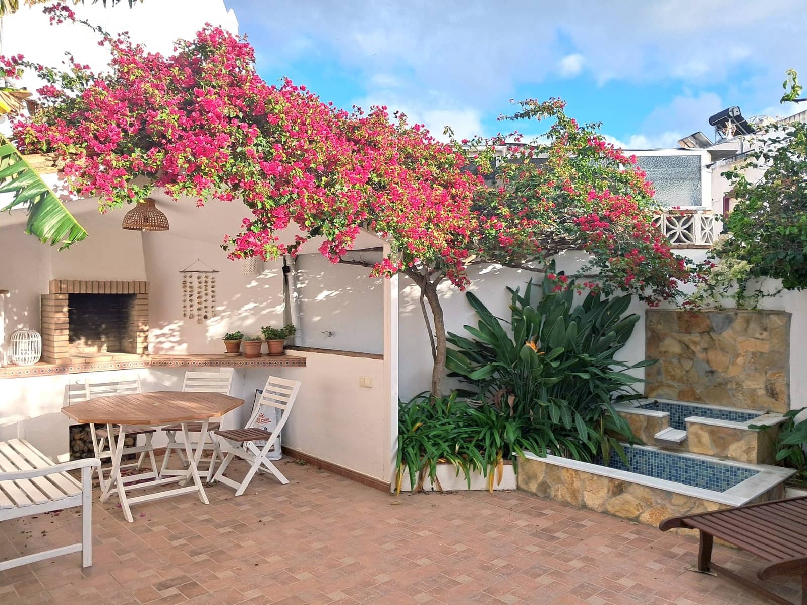 4 soverom Kjedet enebolig til salgs i Estepona med garasje - € 768 000 (Ref: 9711814)