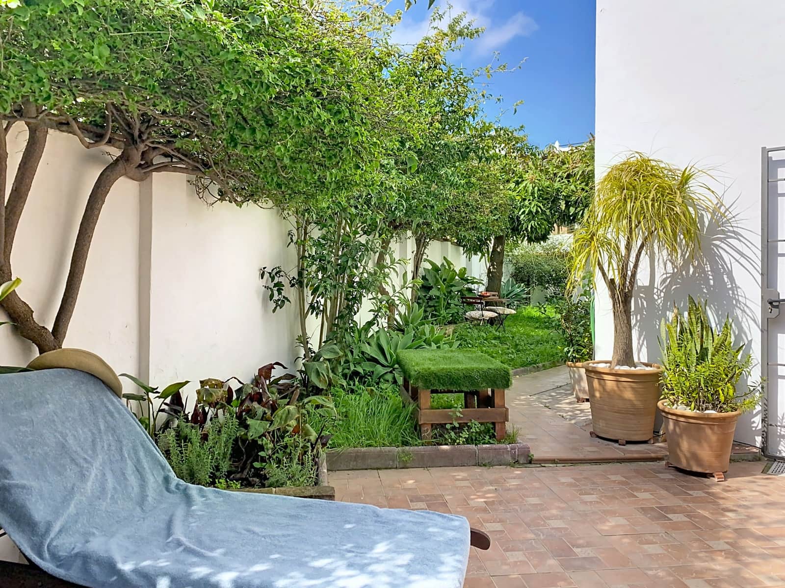 4 soverom Kjedet enebolig til salgs i Estepona med garasje - € 768 000 (Ref: 9711814)