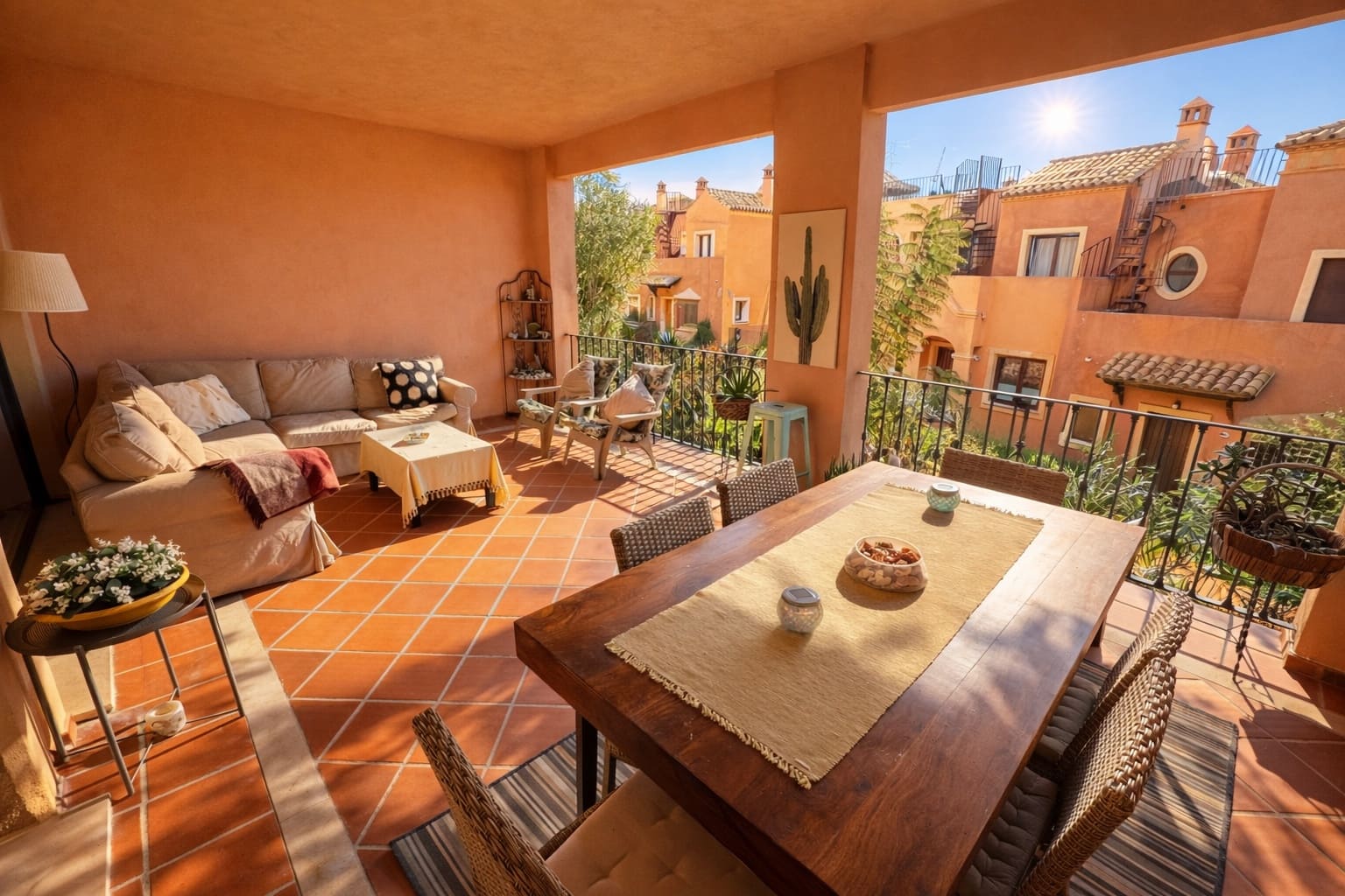 4 sypialnia Dom na sprzedaż w Estepona z basenem garażem - 665 000 € (Ref: 9711815)