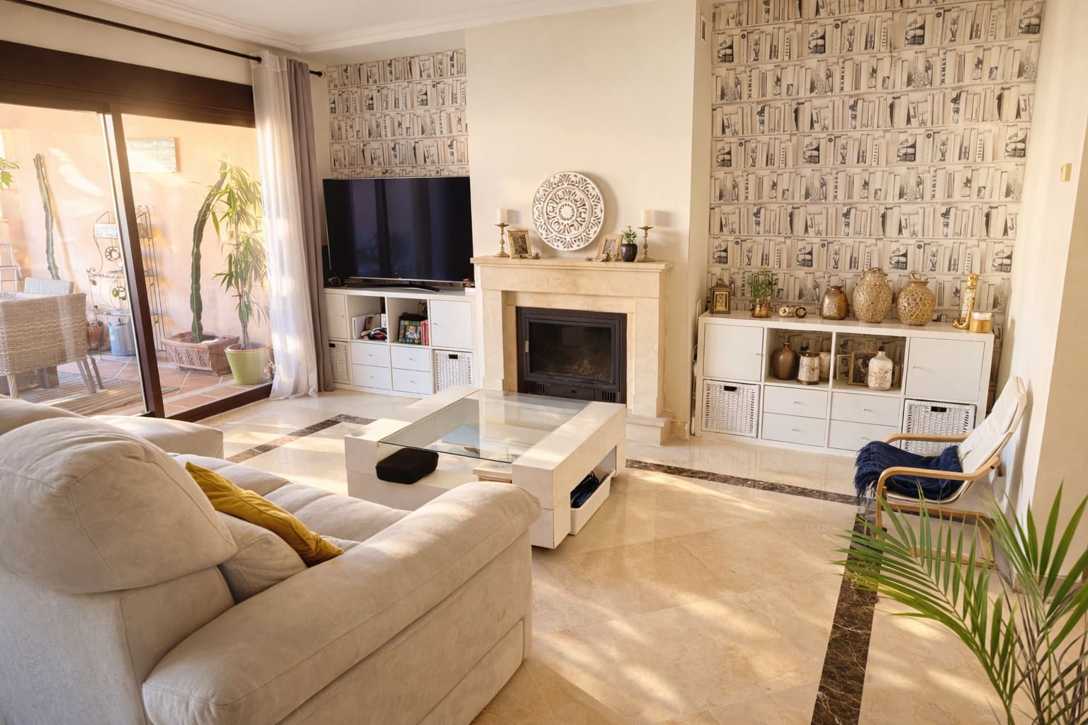 4 quarto Casa em Banda para venda em Estepona com piscina garagem - 665 000 € (Ref: 9711815)