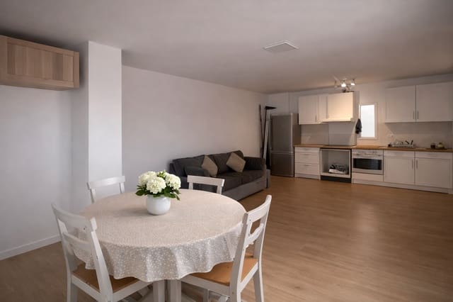 1 bedroom Apartment for sale in Estepona - € 256,000 (Ref: 9729306)