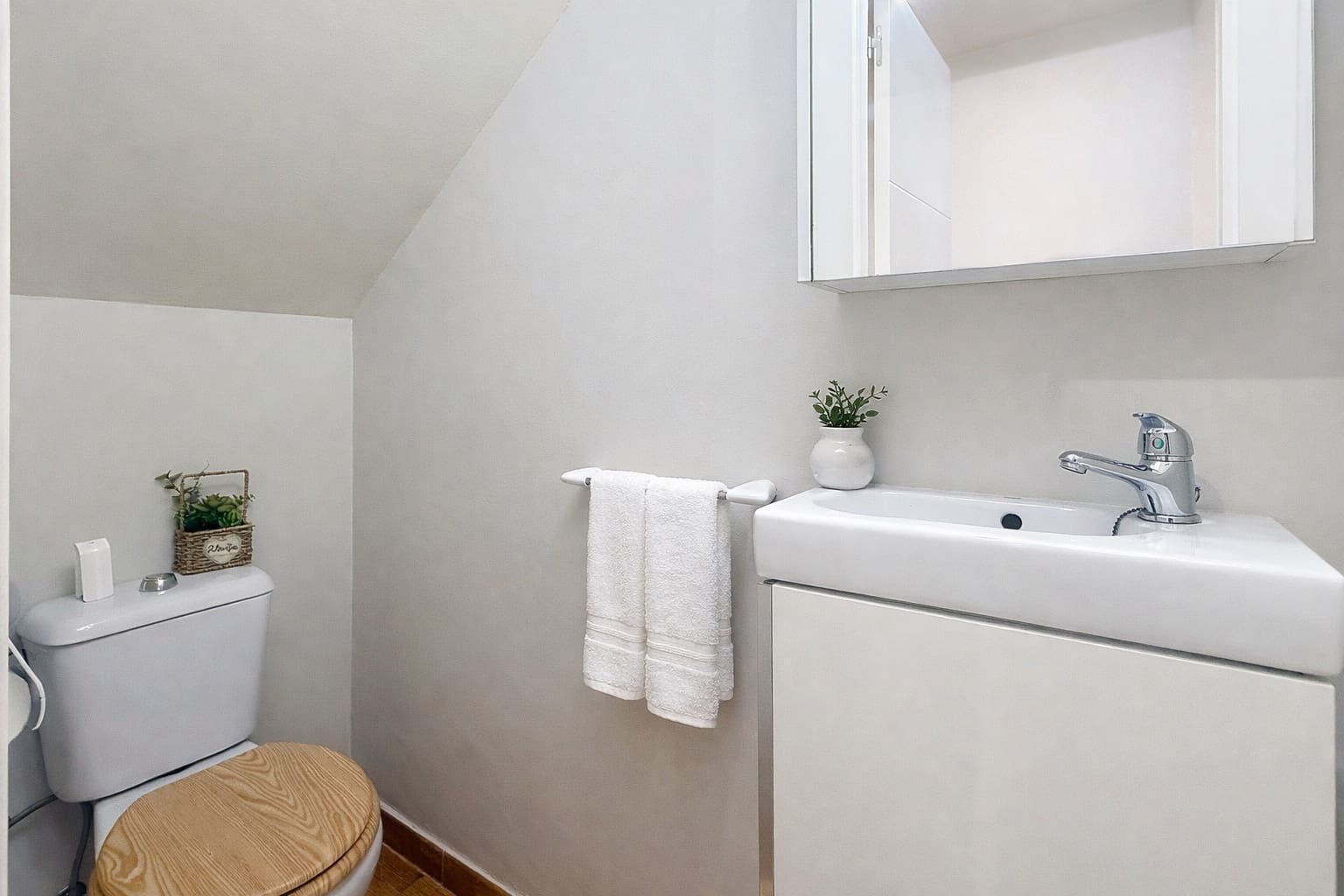 3 sypialnia Dom na sprzedaż w Estepona z basenem garażem - 590 000 € (Ref: 9755594)