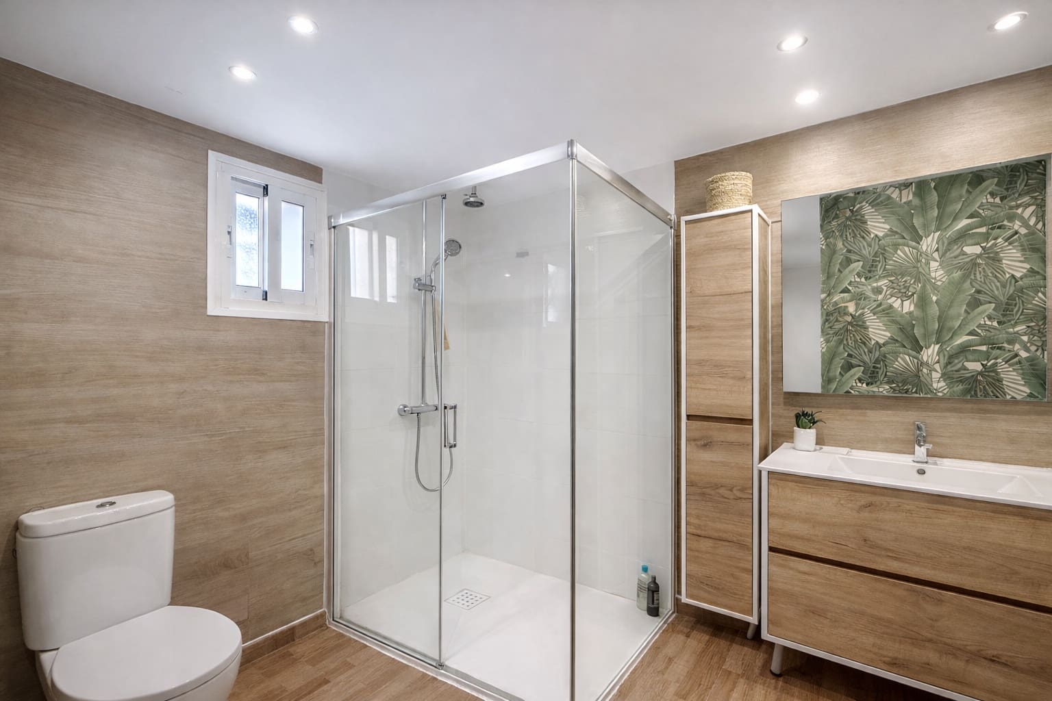 3 sypialnia Dom na sprzedaż w Estepona z basenem garażem - 590 000 € (Ref: 9755594)