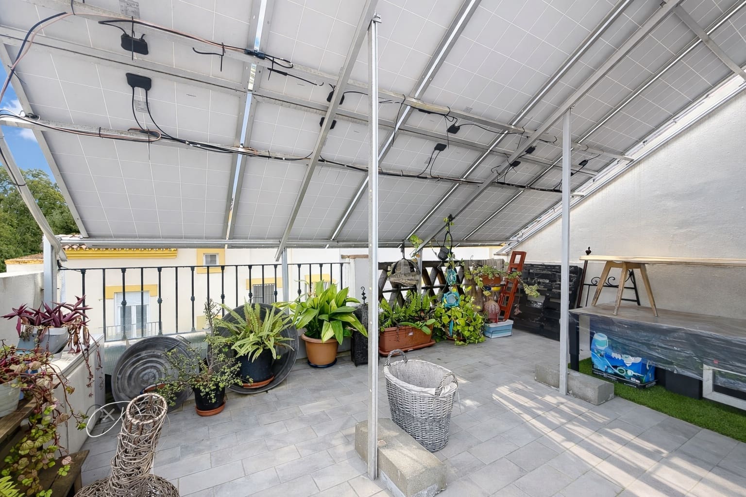 3 sypialnia Dom na sprzedaż w Estepona z basenem garażem - 590 000 € (Ref: 9755594)