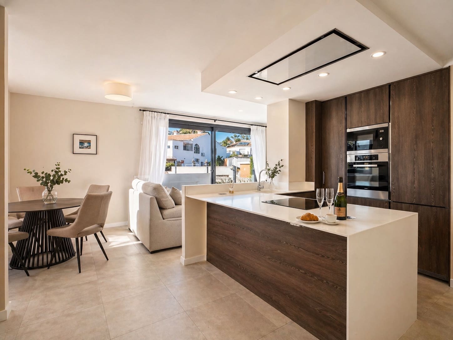 5 slaapkamer Villa te koop in Mijas Costa met garage - € 799.950 (Ref: 9800610)