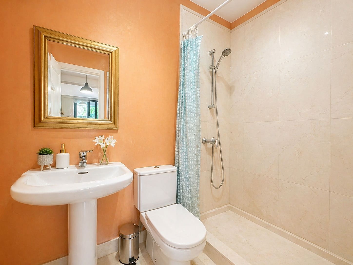 5 bedroom Semi-detached Villa for sale in Sotogrande - € 699,000 (Ref: 9800611)