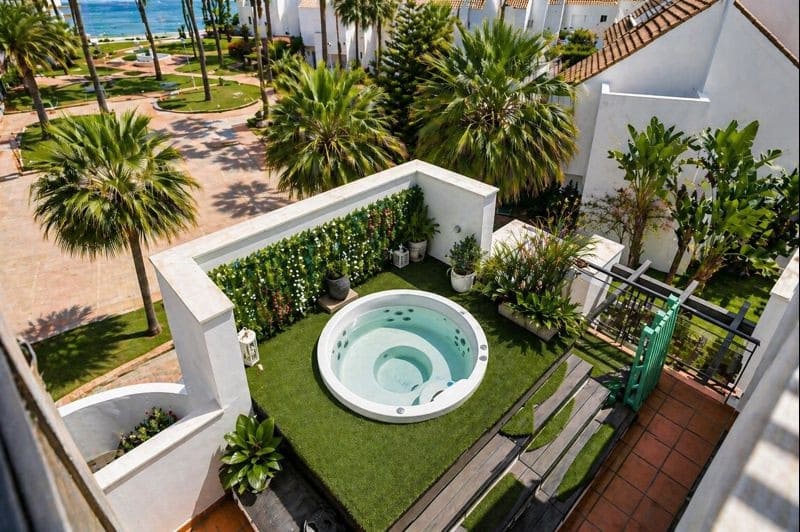 2 bedroom Penthouse for sale in Casares with garage - € 520,000 (Ref: 9800612)