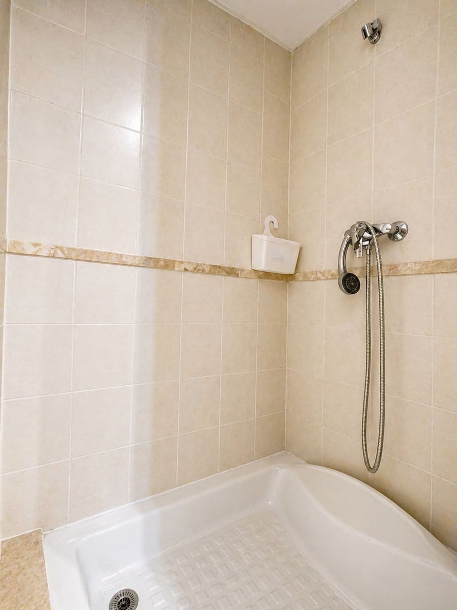 2 Zimmer Apartment zu verkaufen in Estepona mit Pool Garage - 279.000 € (Ref: 9804231)