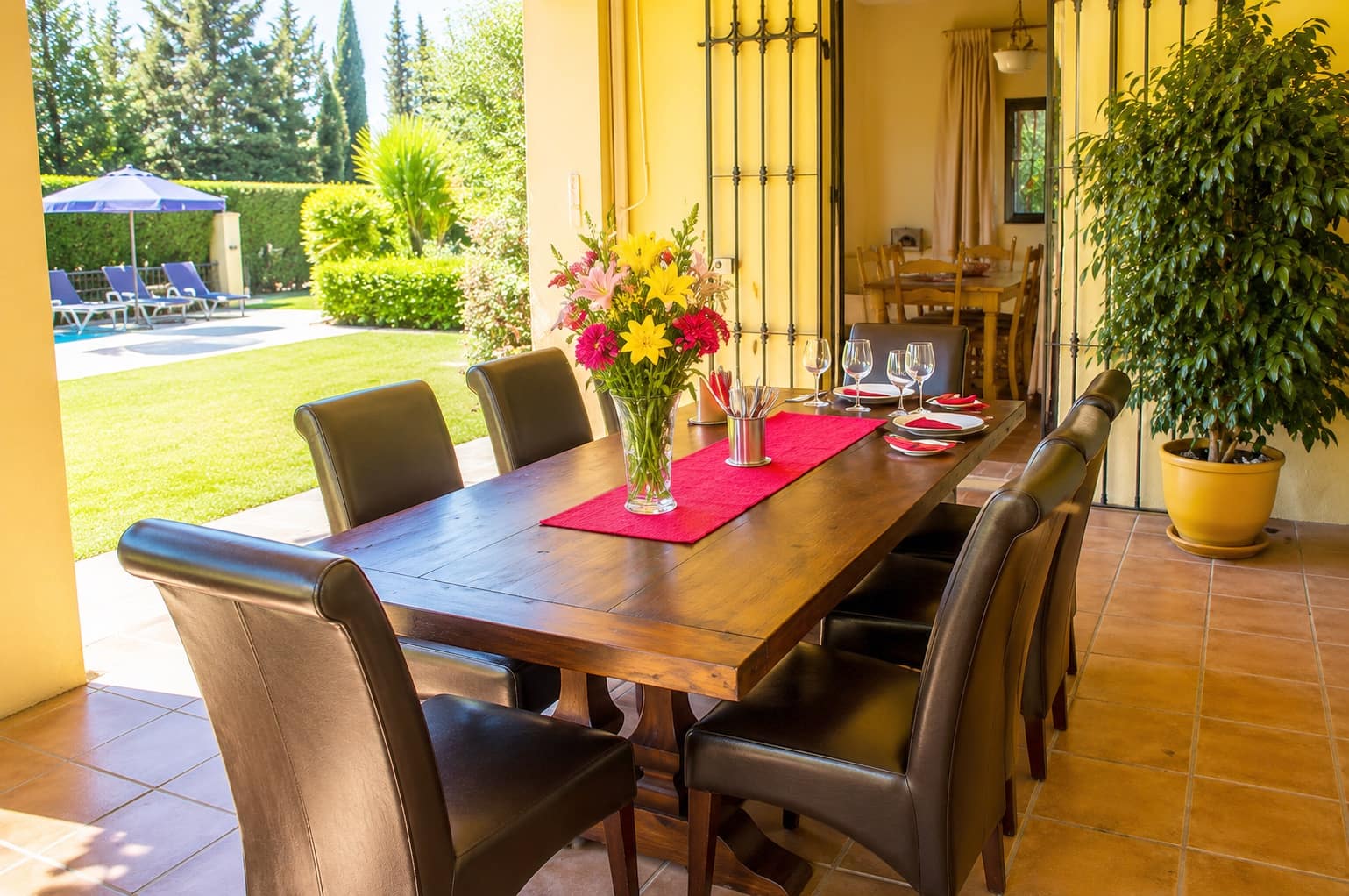 Chalet de 6 habitaciones en Sotogrande en venta con piscina garaje - 1.795.000 € (Ref: 9825009)