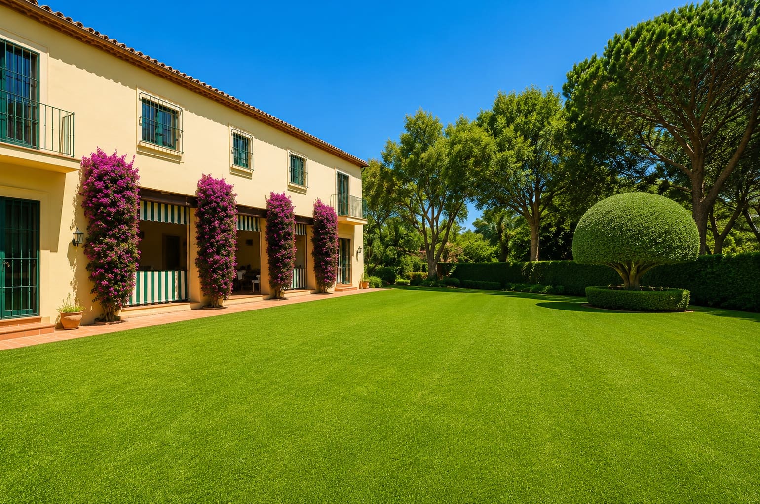 Chalet de 6 habitaciones en Sotogrande en venta con piscina garaje - 1.795.000 € (Ref: 9825009)