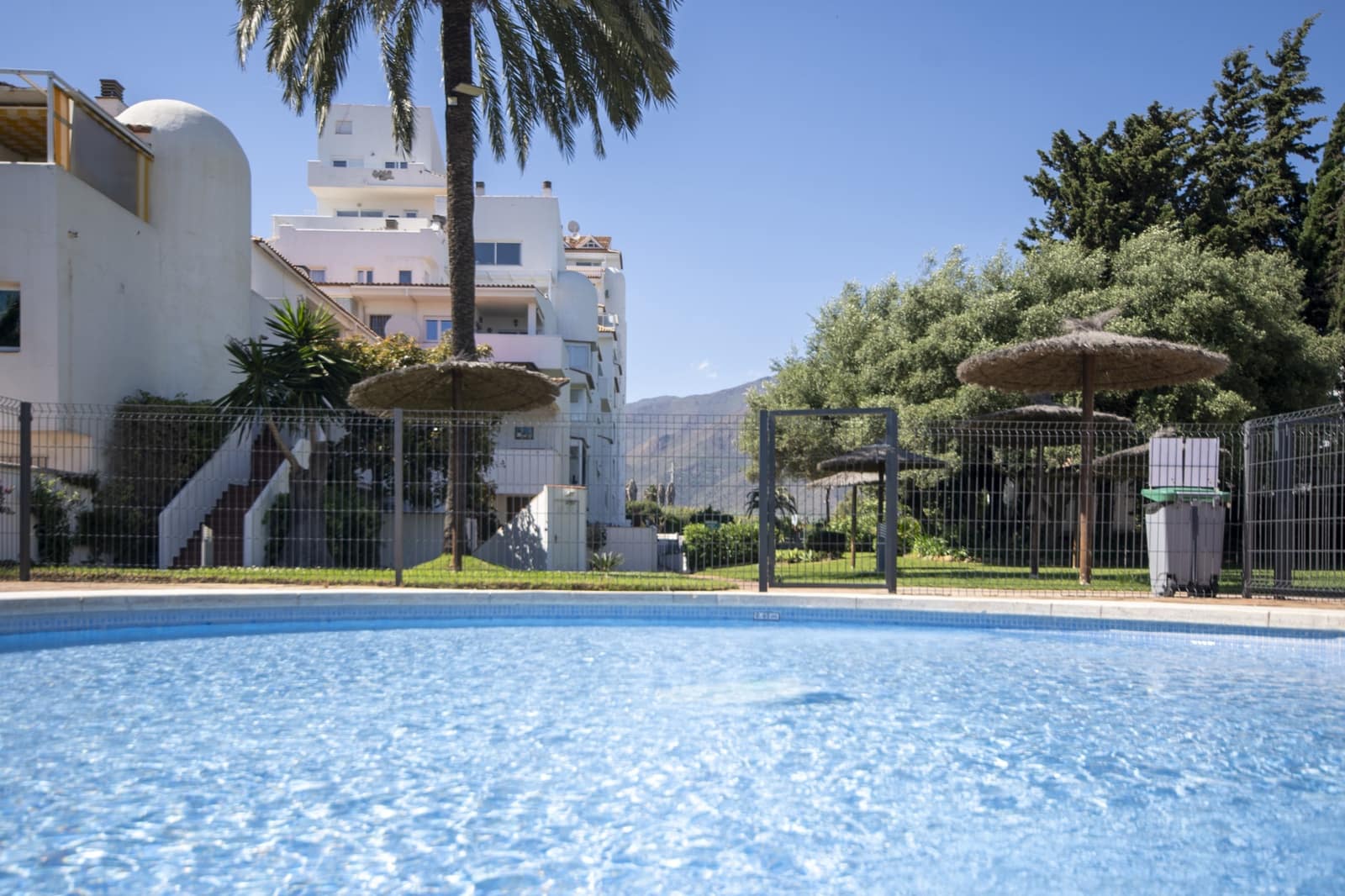 2 bedroom Apartment for sale in Estepona with pool garage - € 399,000 (Ref: 9833590)