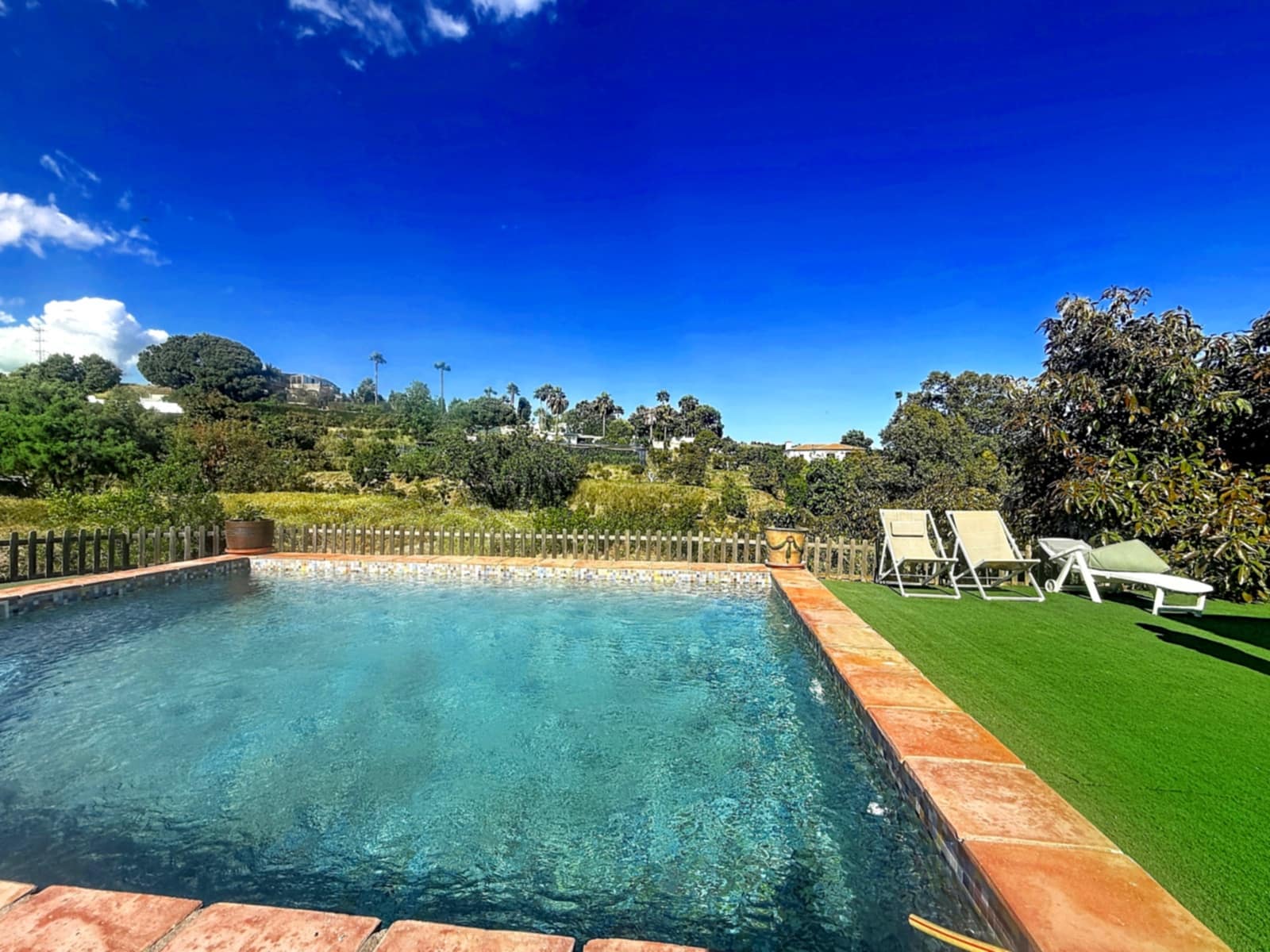 3 slaapkamer Finca/Landhuis te koop in Estepona met zwembad garage - € 800.000 (Ref: 9846166)