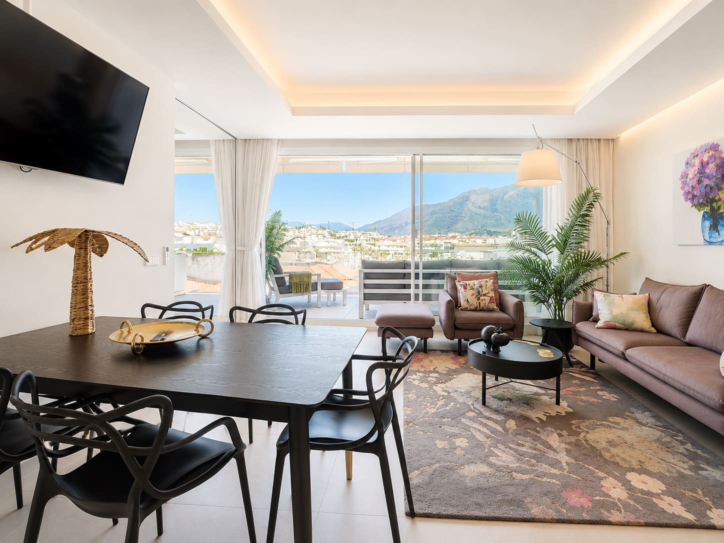 2 slaapkamer Appartement te koop in Estepona met zwembad garage - € 849.000 (Ref: 9859930)