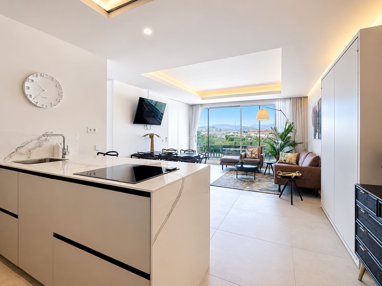 2 slaapkamer Appartement te koop in Estepona met zwembad garage - € 849.000 (Ref: 9859930)