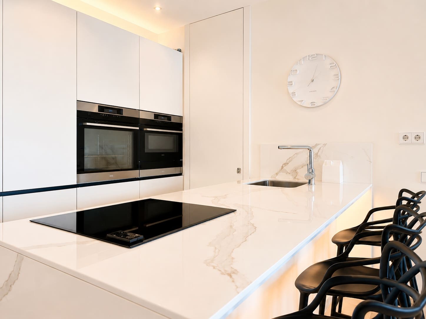 2 slaapkamer Appartement te koop in Estepona met zwembad garage - € 849.000 (Ref: 9859930)
