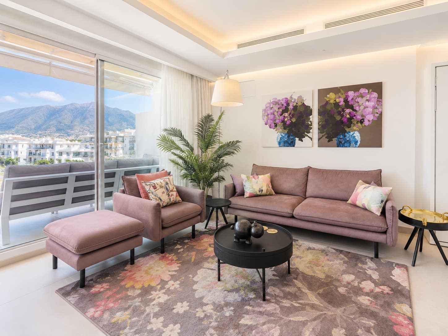 2 slaapkamer Appartement te koop in Estepona met zwembad garage - € 849.000 (Ref: 9859930)