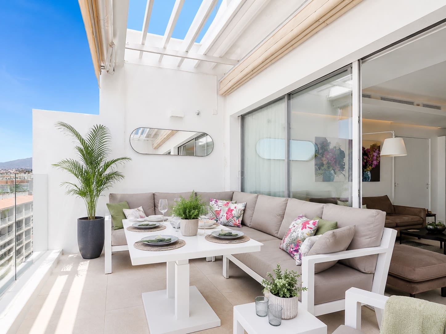 2 slaapkamer Appartement te koop in Estepona met zwembad garage - € 849.000 (Ref: 9859930)