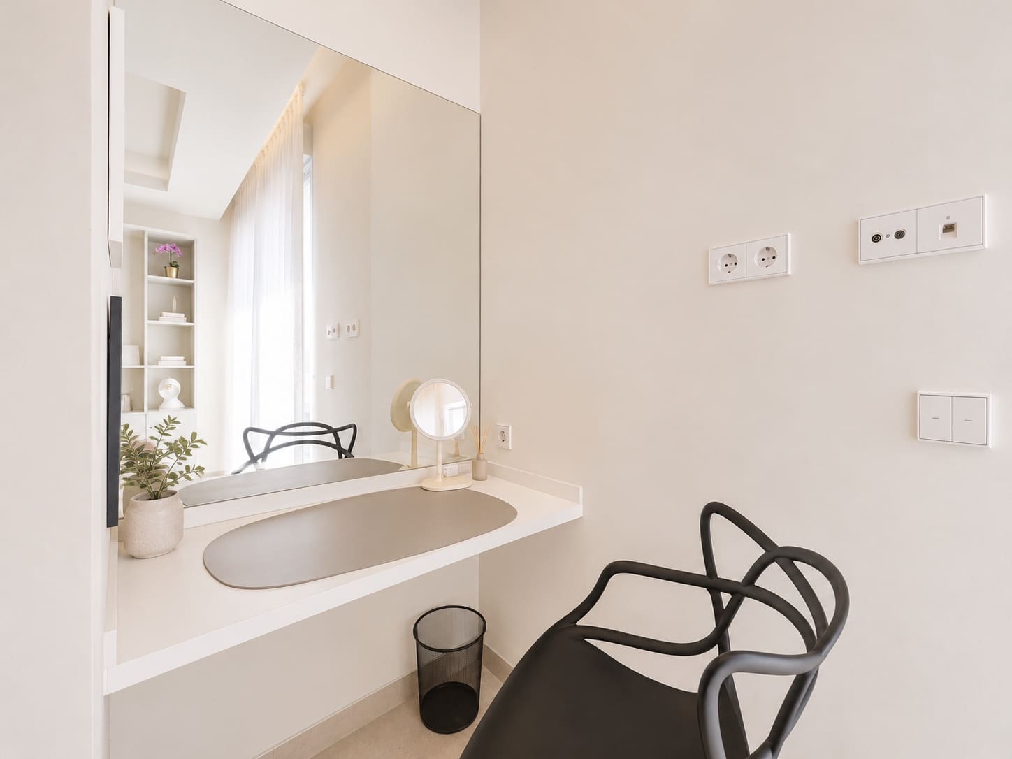 2 slaapkamer Appartement te koop in Estepona met zwembad garage - € 849.000 (Ref: 9859930)