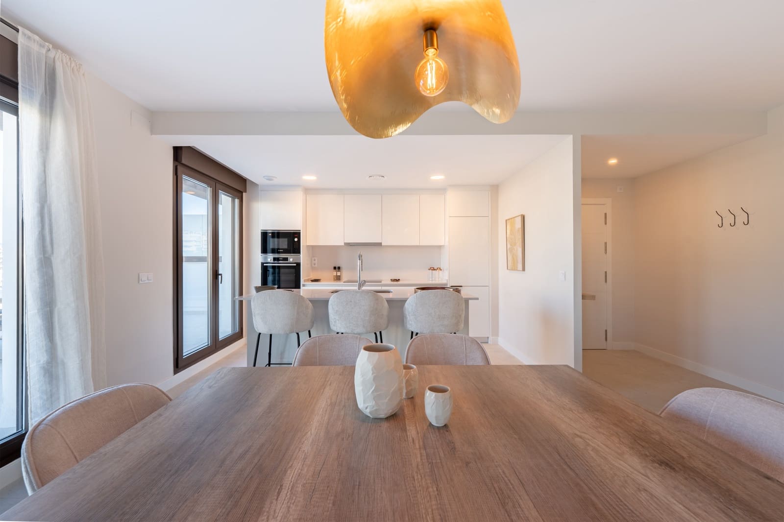 3 sypialnia Penthouse na sprzedaż w Estepona z basenem garażem - 895 000 € (Ref: 9861815)