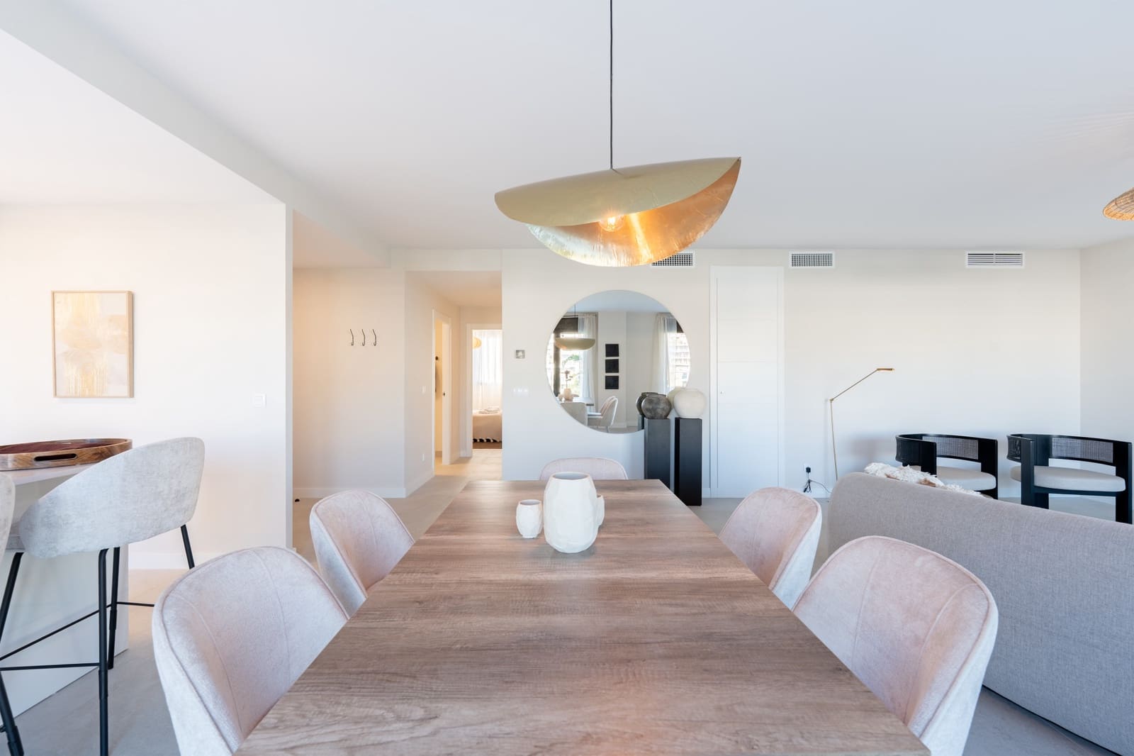 3 sypialnia Penthouse na sprzedaż w Estepona z basenem garażem - 895 000 € (Ref: 9861815)