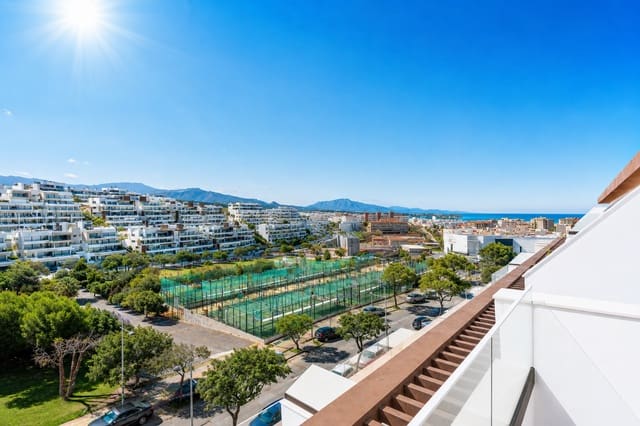 3 quarto Penthouse para venda em Estepona com piscina garagem - 895 000 € (Ref: 9861815)