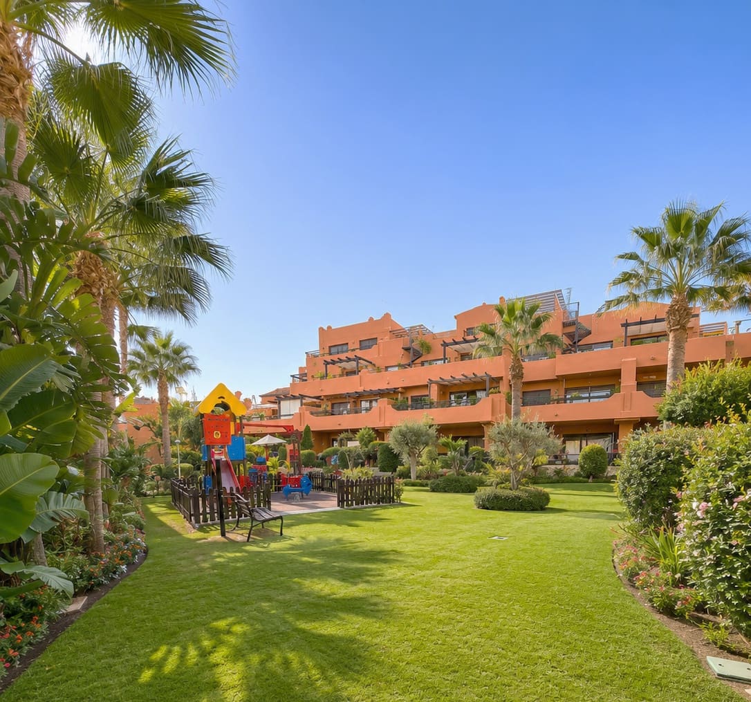 2 bedroom Apartment for sale in Buenas Noches with pool garage - € 458,000 (Ref: 9865103)