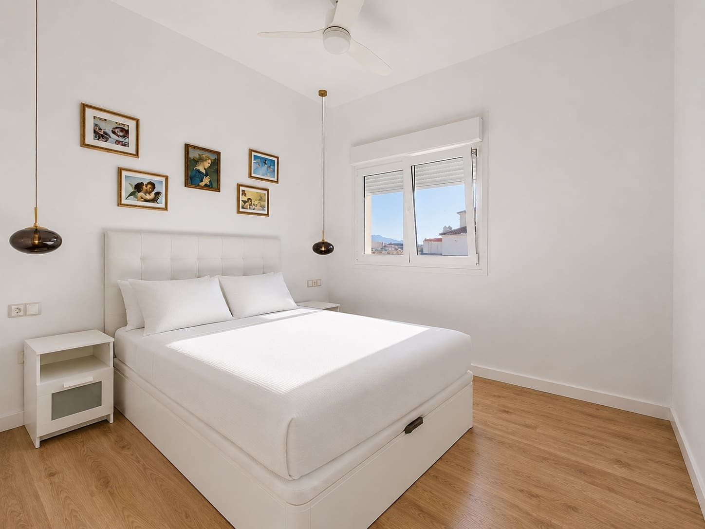 2 Zimmer Penthouse zu verkaufen in Estepona mit Garage - 749.000 € (Ref: 9866914)