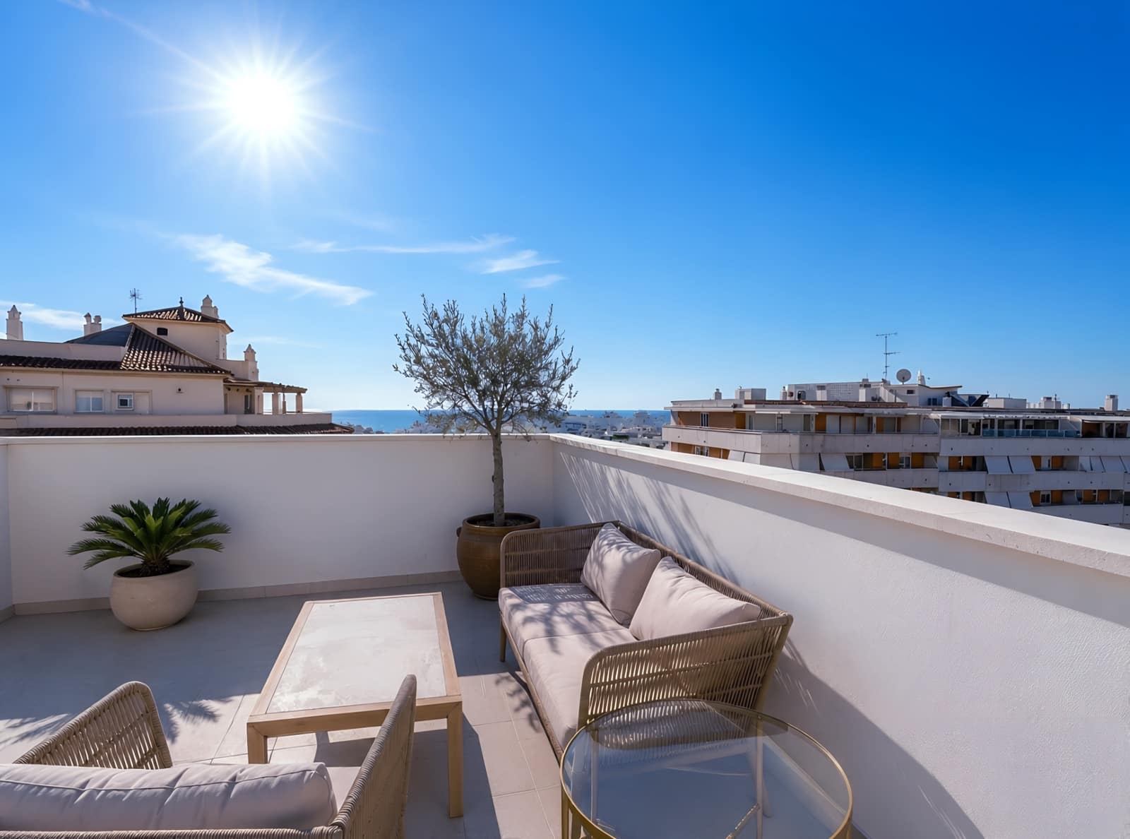 2 Zimmer Penthouse zu verkaufen in Estepona mit Garage - 749.000 € (Ref: 9866914)