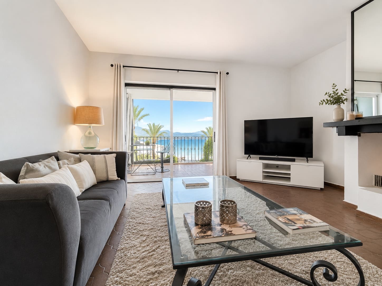 1 soverom Leilighet til salgs i Puerto Banus - € 750 000 (Ref: 9876037)