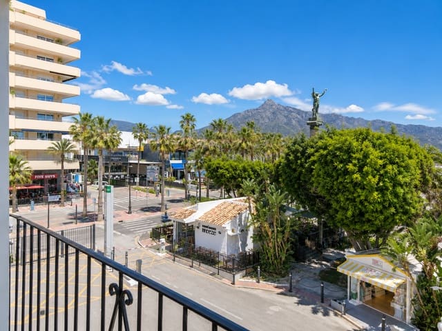 1 soverom Leilighet til salgs i Puerto Banus, Marbella - € 750 000 (Ref: 9876037)