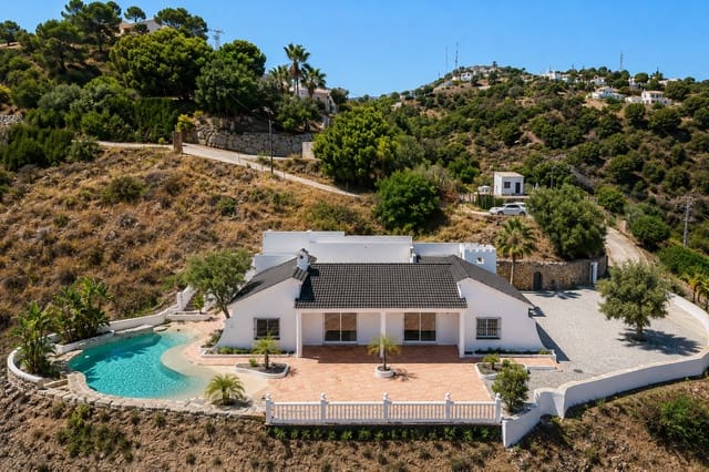 5 camera da letto Finca/Casa di Campagna in vendita in Estepona con piscina garage - 995.000 € (Rif: 9881603)