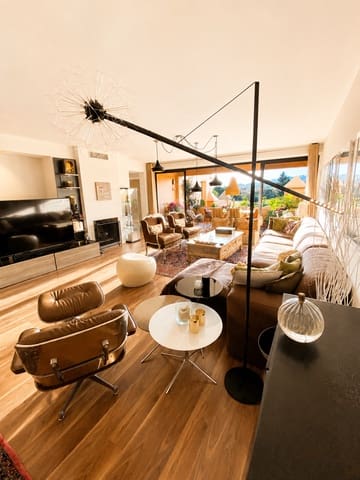 Ático de 3 habitaciones en Estepona en venta con piscina garaje - 835.000 € (Ref: 9890091)