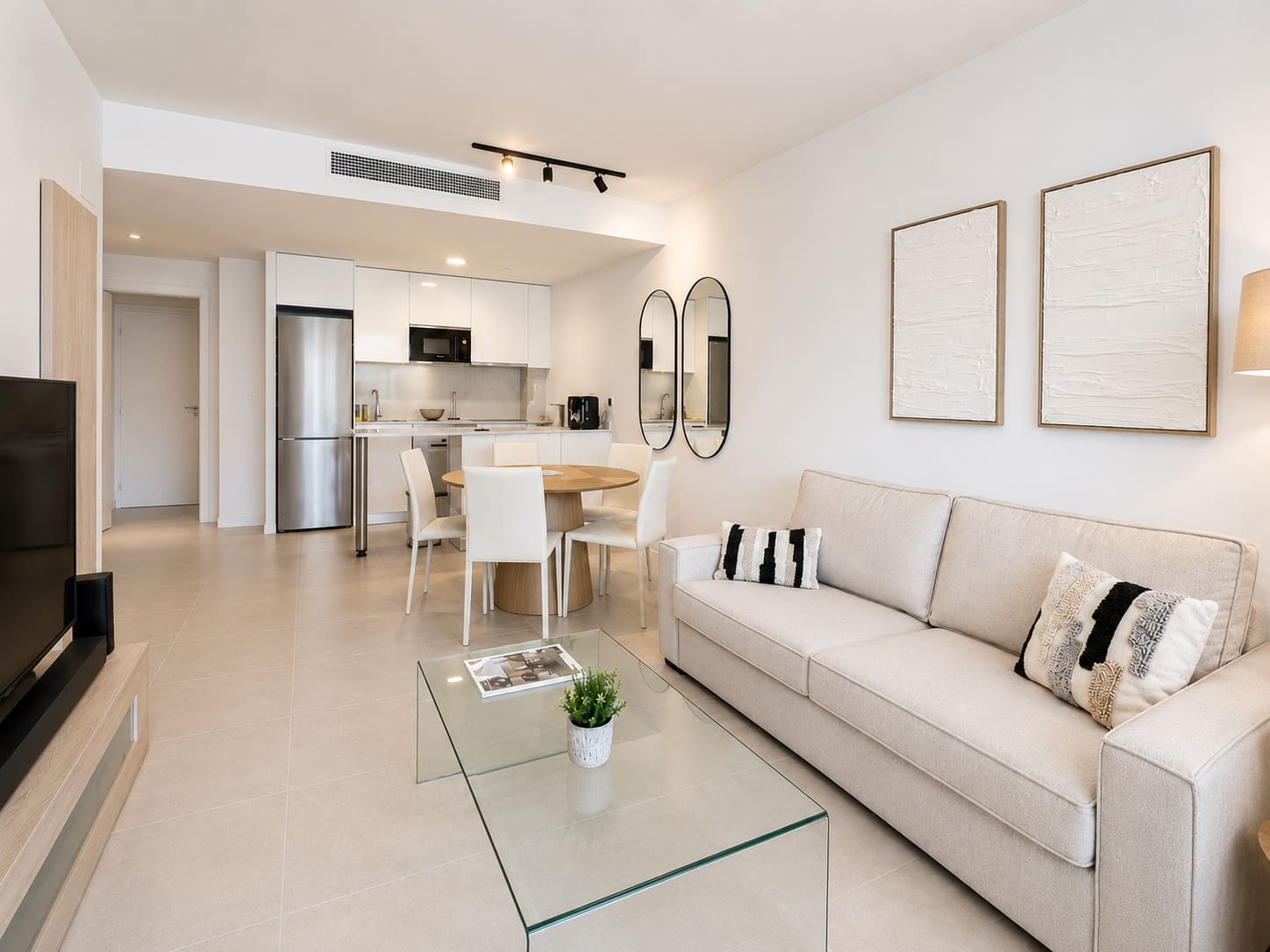 2 Zimmer Apartment zu verkaufen in Estepona mit Garage - 369.000 € (Ref: 9890092)