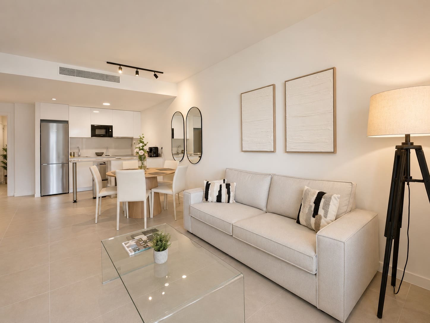 2 Zimmer Apartment zu verkaufen in Estepona mit Garage - 369.000 € (Ref: 9890092)