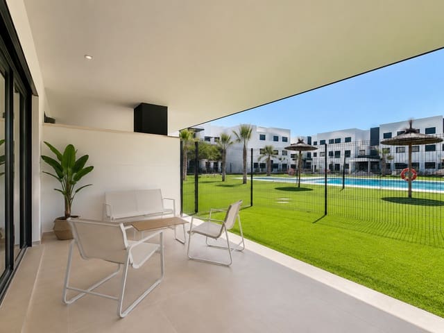 2 bedroom Apartment for sale in Guadalobón, Estepona with garage - € 369,000 (Ref: 9890092)