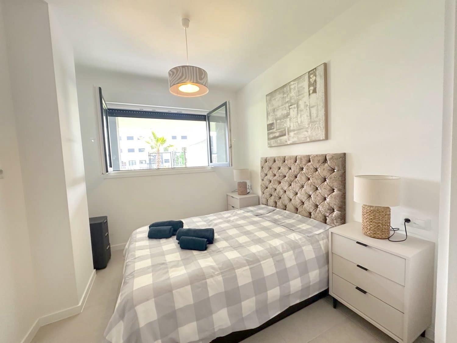 2 Zimmer Apartment zu verkaufen in Estepona mit Garage - 369.000 € (Ref: 9890092)