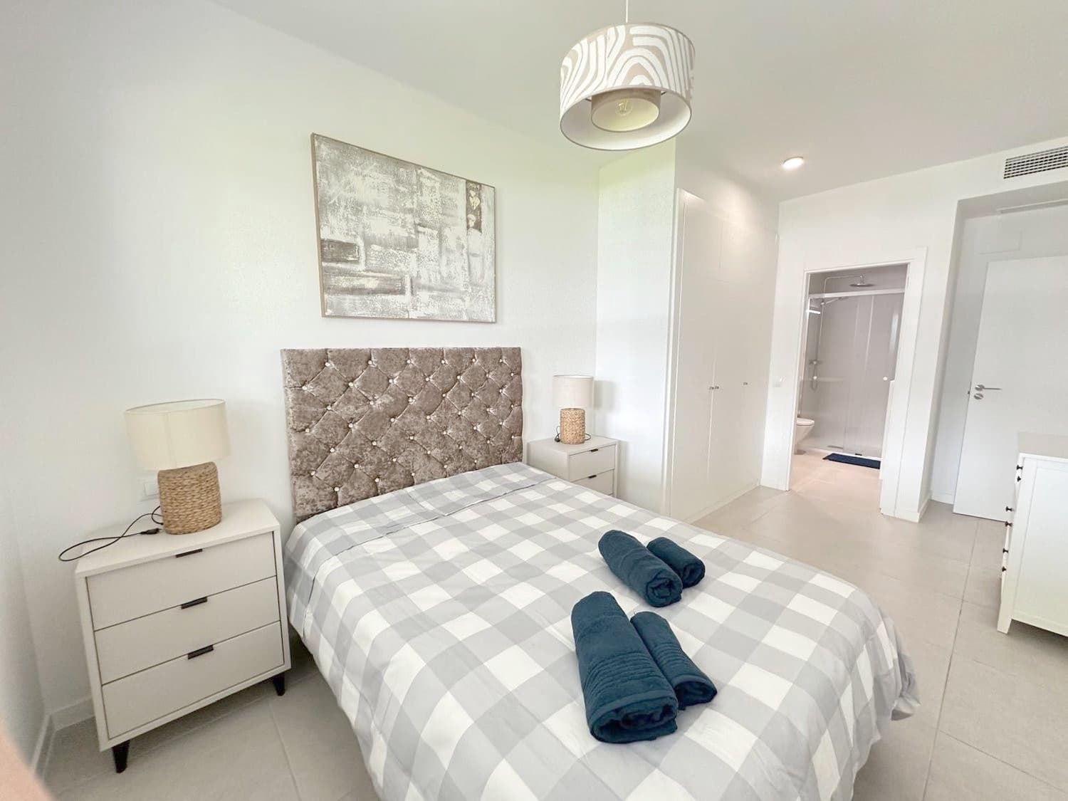 2 Zimmer Apartment zu verkaufen in Estepona mit Garage - 369.000 € (Ref: 9890092)