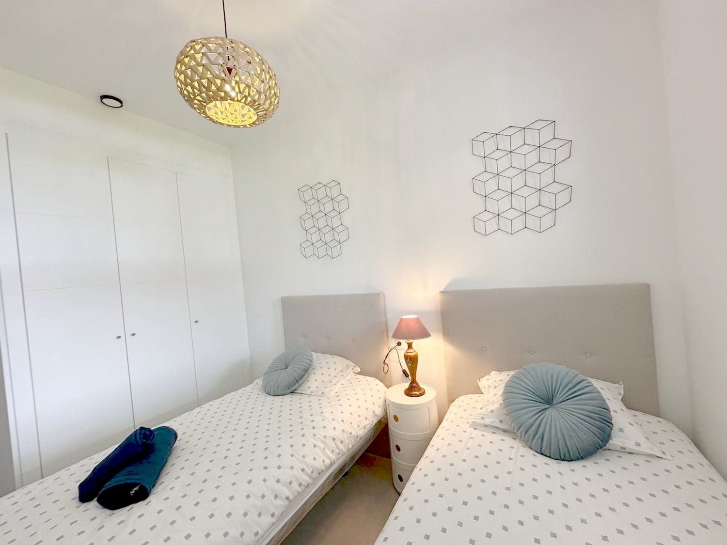 2 Zimmer Apartment zu verkaufen in Estepona mit Garage - 369.000 € (Ref: 9890092)