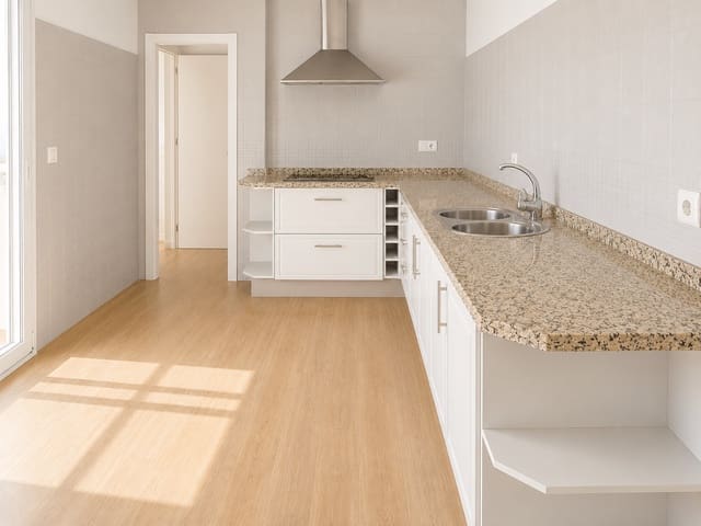 5 Zimmer Villa zu verkaufen in Estepona mit Pool Garage - 1.150.000 € (Ref: 9892001)
