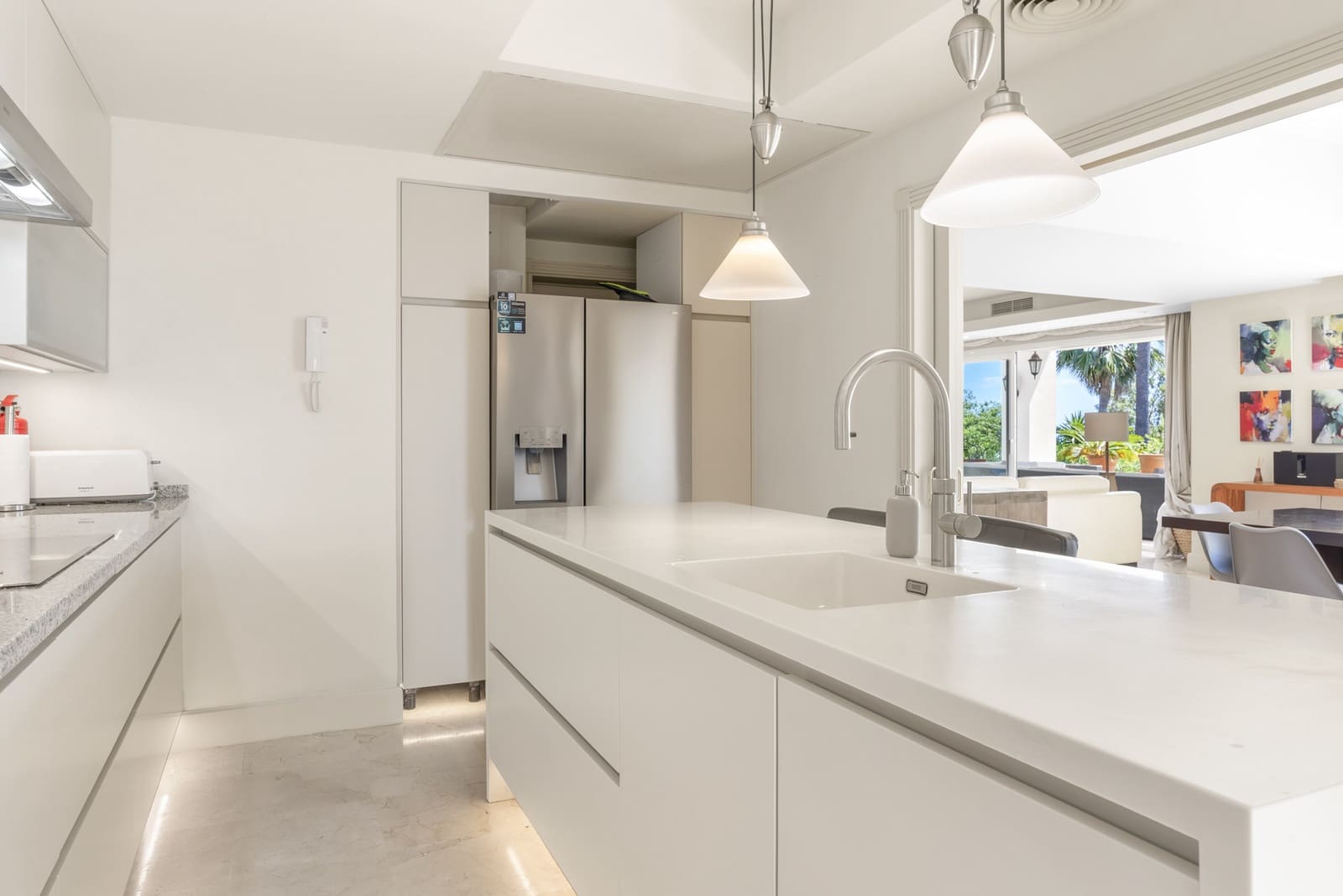 4 quarto Moradia para venda em Manilva com piscina garagem - 1 499 000 € (Ref: 9924342)